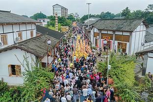 弹无虚发！小萨博尼斯半场投篮7中7砍下14分7板